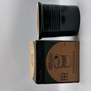 Pampered Chef New Traditions Stoneware Crock - Deep Green